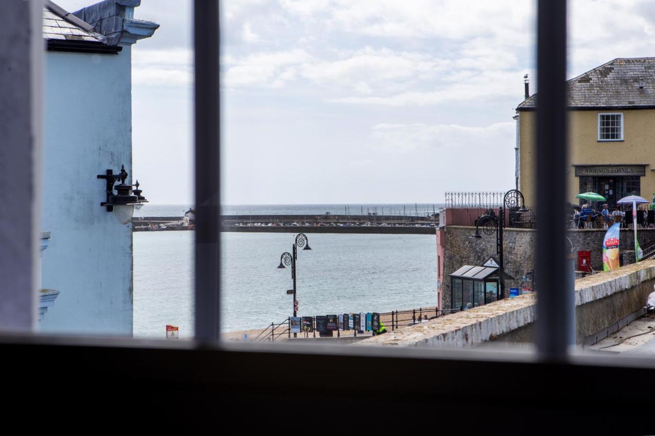 Beach View Luxury Apartment Lyme Regis Eksteriør billede
